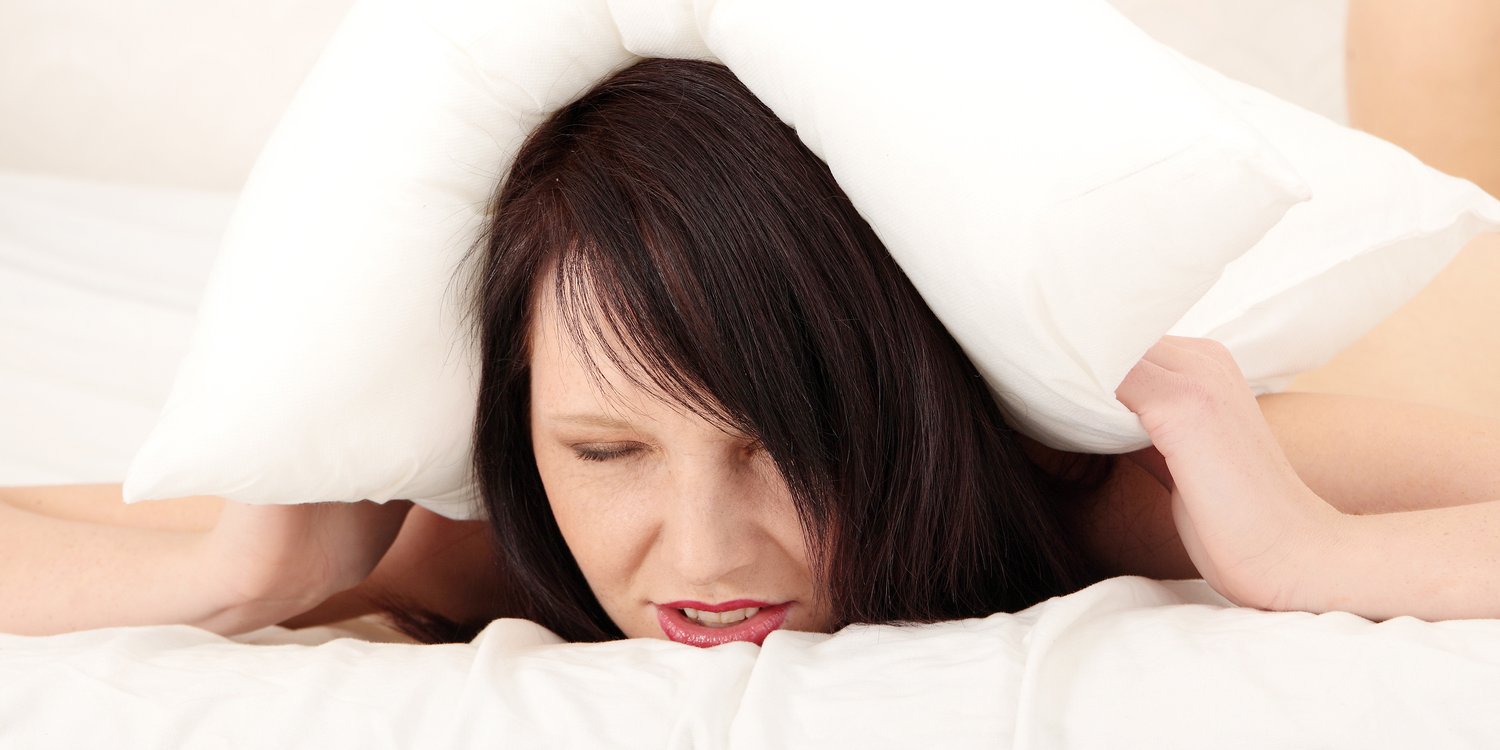 I Can't Get No Sleep. Woman cannot sleep