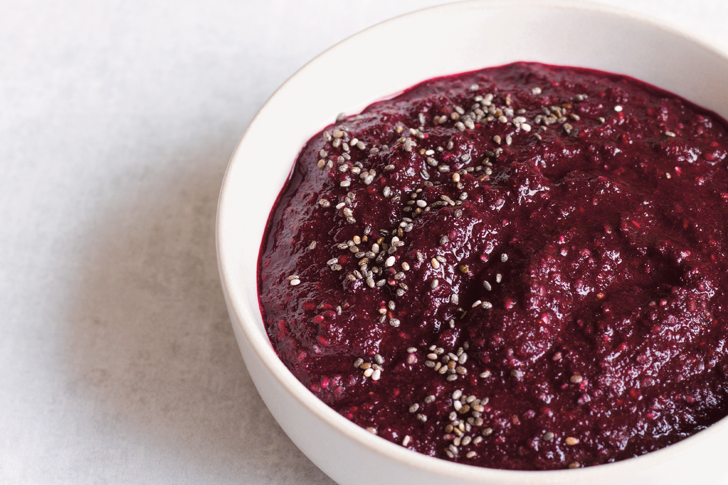 Berry Chia Energy Gel Berry Chia Energy Gel in a white bowl.
