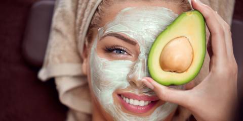 Winter Moisturizing Avocado Mask