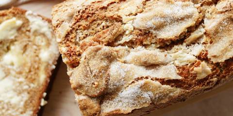 a loaf of dessert bread with cream cheese and vanilla