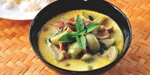 Green curry shiitake chicken