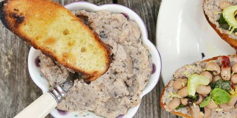 mashed beans and oven-toasted bread